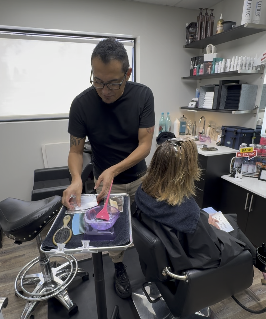 Learn amazing tips and tricks for your client consultations through these trust building steps. The Suites Spot is the top rated salon suites in Miracle Mile. Offering beauty professionals the best salon suites in Los Angeles for rent to run their individual beauty business. Hair stylists, estheticians, massage therapists, med spa techs, injectable nurses, and so many more can rent a Miracle Mile salon suite. Los Angeles salon suites, salon suites in LA, LA salon suites, Miracle Mile salon studios, salon studios for rent in Miracle Mile, Los Angeles salon studios.