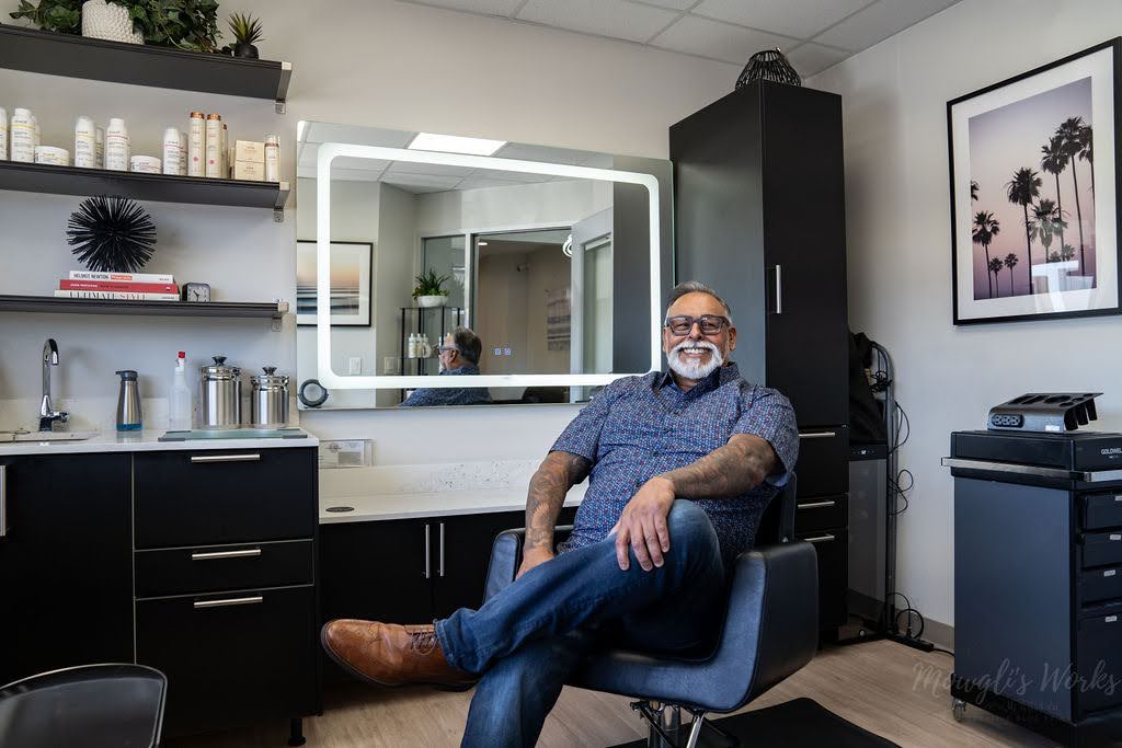 The Suites Spot is the top rated salon suites in Miracle Mile. Offering beauty professionals the best salon suites in Los Angeles for rent to run their individual beauty business. Hair stylists, estheticians, massage therapists, med spa techs, injectable nurses, and so many more can rent a Miracle Mile salon suite. Los Angeles salon suites, salon suites in LA, LA salon suites, Miracle Mile salon studios, salon studios for rent in Miracle Mile, Los Angeles salon studios. partnership perks, Los Angeles salon suite, partnership benefits