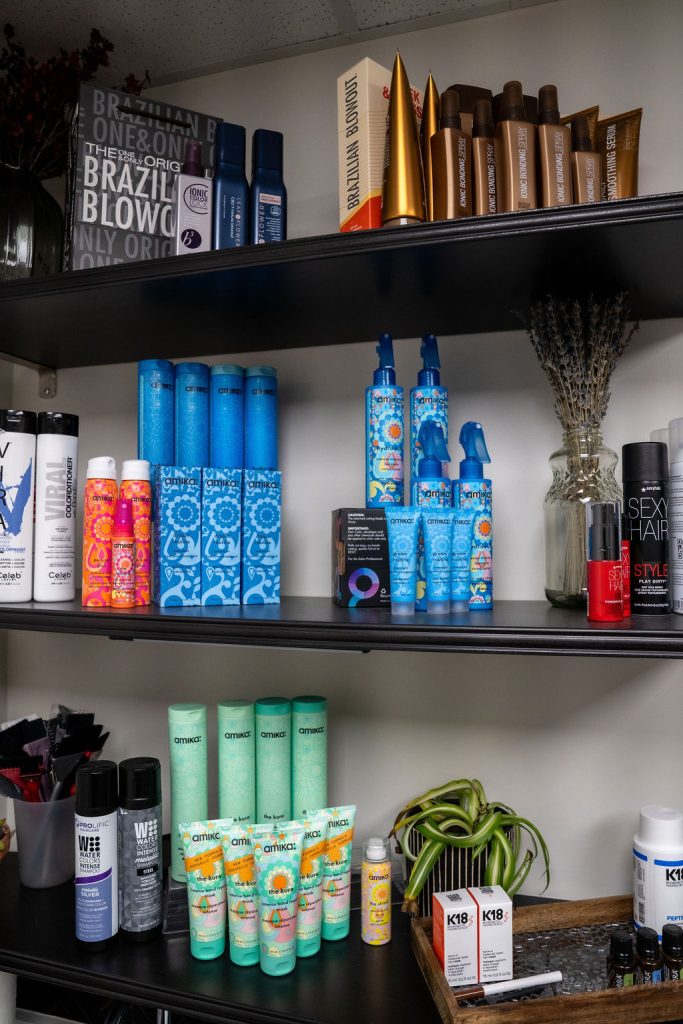 Learn about inventory management with careful cost control, managing product ordering and supply planning. The Suites Spot is the top rated salon suites in Los Alamitos, Offering salon suites for rent in Miracle Mile, beauty professionals can rent suites to run their own independent beauty business. Hair salon suites in Los Alamitos, Los Alamitos salon studios, Los Alamitos salon for rent, salon suites near Long Beach, Miracle Mile salon for rent.