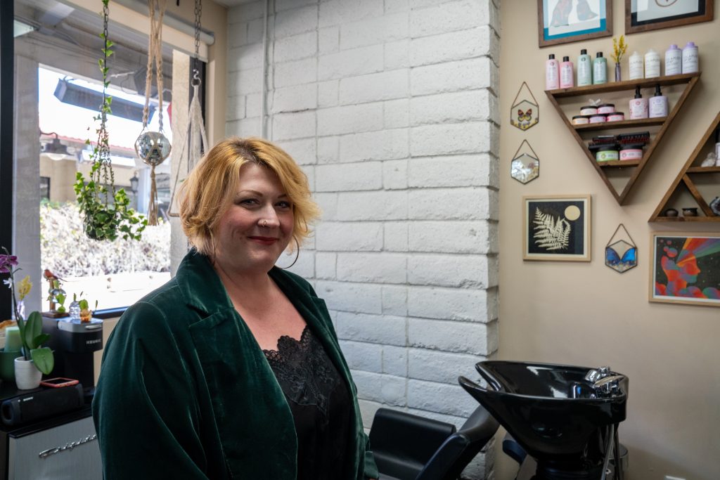 Explore the brand new Prime Location of The Suites Spot in Los Angeles as the best salon suite provider in Los Alamitos and Los Angeles CA. Hair Salon suites for rent, salon suites near me