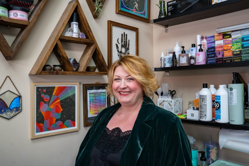 chair rental to salon suite, suite owner, business independence, Miracle Mile salon studios, salon for rent in Miracle Mile, Miracle mile salon studios, Los Alamitos salon suites for rent, Los Alamitos salon for rent, hair salon suites in Los Alamitos, Los Angeles salon suites for rent, rent a salon suite in Los Angeles