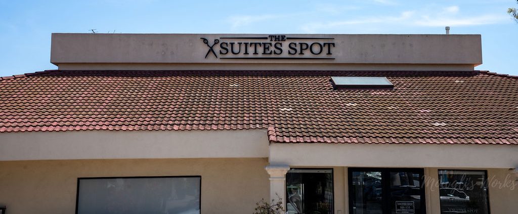 Pre lease is now available for the newest Los Angeles salon suites location of The Suites Spot. The Suites Spot is the premier hair salon suites for rent in Los Alamitos and Miracle Mile area, Fairfax, perfect for beauty professionals and wellness professionals. 
