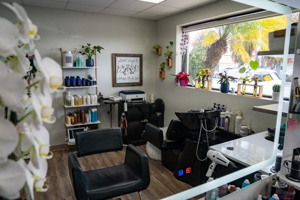 Explore the brand new Prime Location of The Suites Spot in Los Angeles as the best salon suite provider in Los Alamitos and Los Angeles CA. Hair Salon suites for rent, salon suites near me