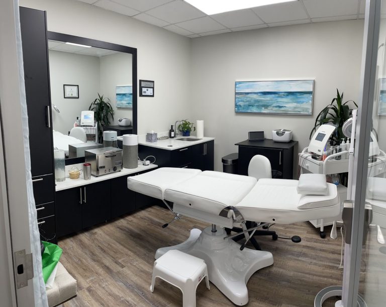 The Suites Spot - Esthetician Salon Suite