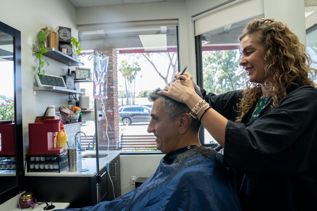 The Suites Spot is the top rated salon suites in Miracle Mile. Offering beauty professionals the best salon suites in Los Angeles for rent to run their individual beauty business. Hair stylists, estheticians, massage therapists, med spa techs, injectable nurses, and so many more can rent a Miracle Mile salon suite. Los Angeles salon suites, salon suites in LA, LA salon suites, Miracle Mile salon studios, salon studios for rent in Miracle Mile, Los Angeles salon studios. client management skills, conflict resolution, professional boundaries, customer service